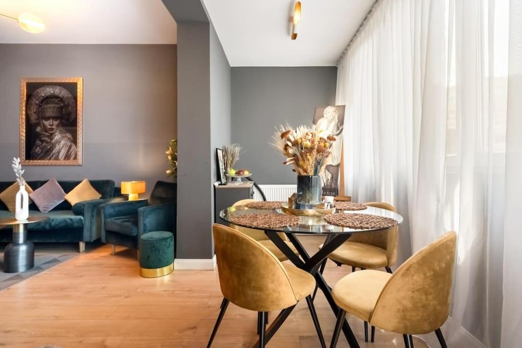 Intercontinental Apart - Massage Terrace Fireplace Bucureşti Ngoại thất bức ảnh