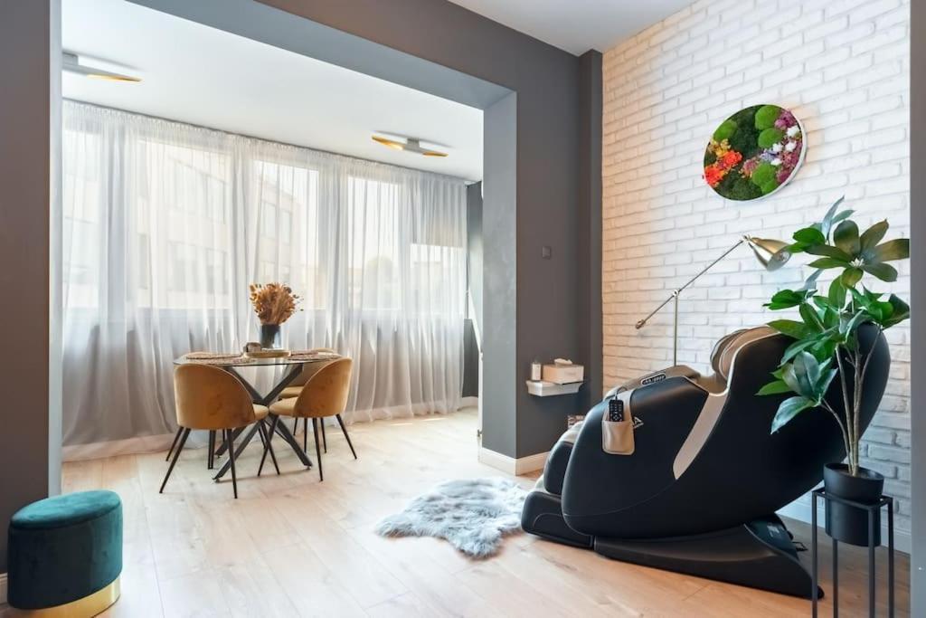 Intercontinental Apart - Massage Terrace Fireplace Bucureşti Ngoại thất bức ảnh