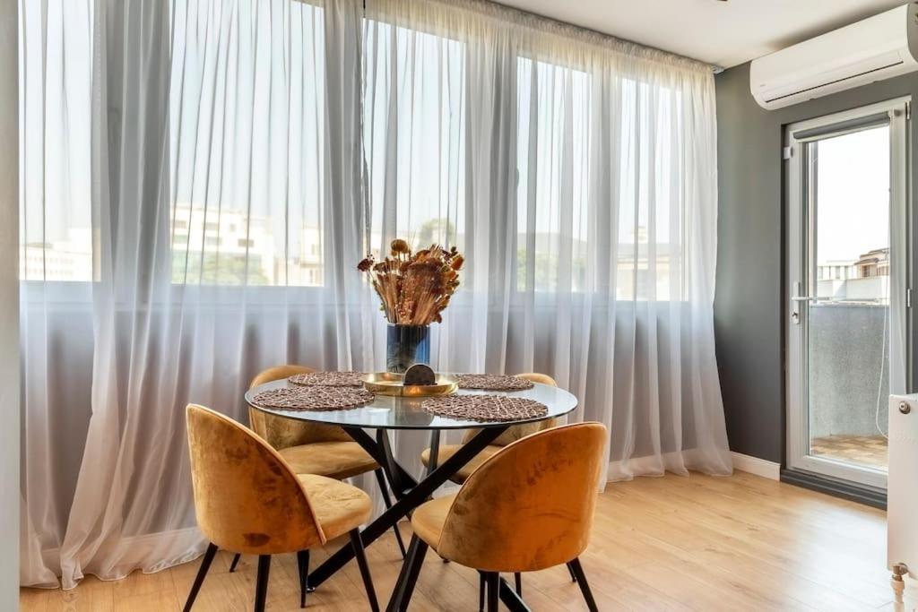 Intercontinental Apart - Massage Terrace Fireplace Bucureşti Ngoại thất bức ảnh
